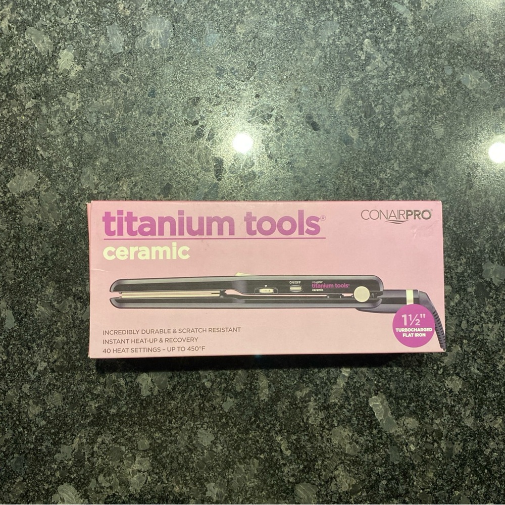 Conair Pro Ceramic Tools Flat Iron 1.5" Turbocharged Professional Hair Tool NIB